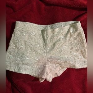 Joe Benbasset Ivory Lace Detail Shorts